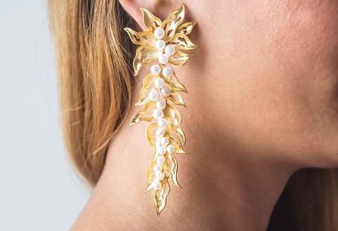 long modern golden earrings