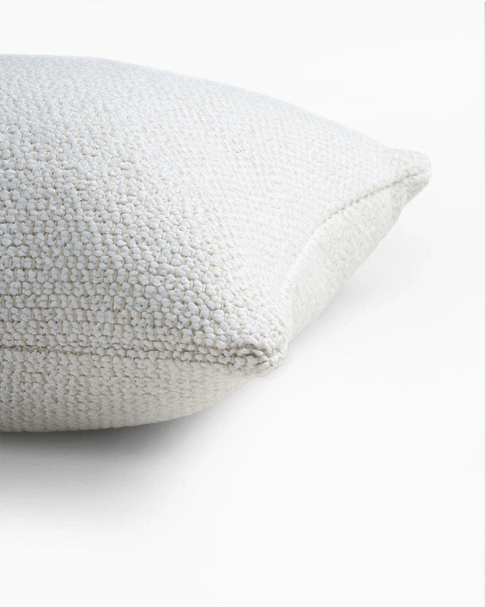 White Boucle / 24" x 16" / Set of 2