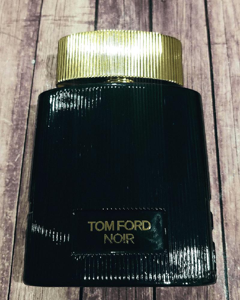 Tom Ford NOIR POUR FEMME – Fragrant World