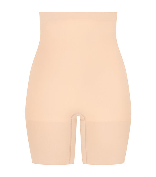 SPANX Everyday Shaping Short Soft Nude