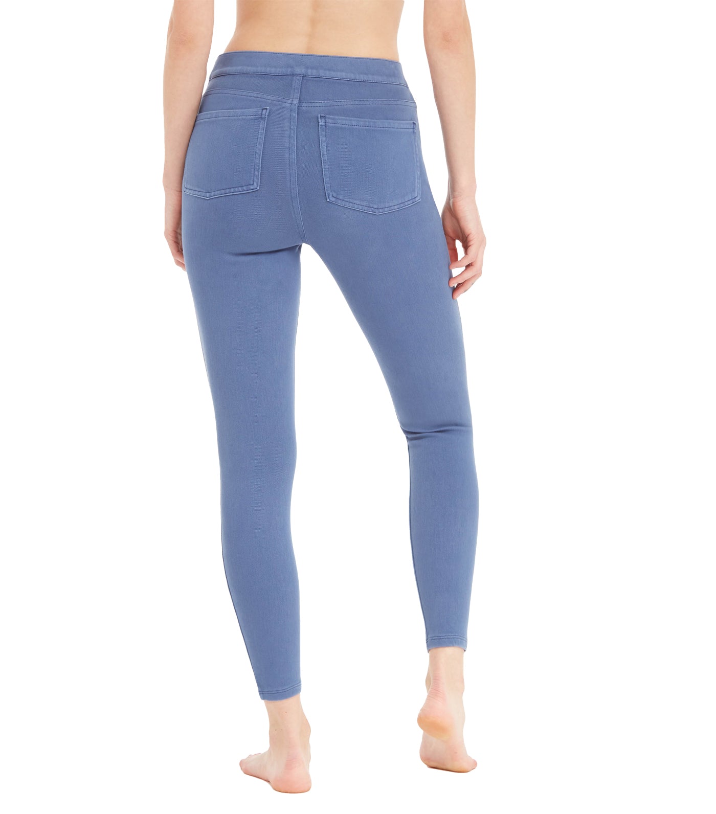 Spanx Jean-ish Ankle Leggings. Color: TWILIGHT RINSE. Size M