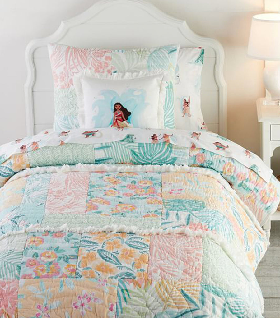 Pottery Barn Kids Island Vibes Quilt Rustans