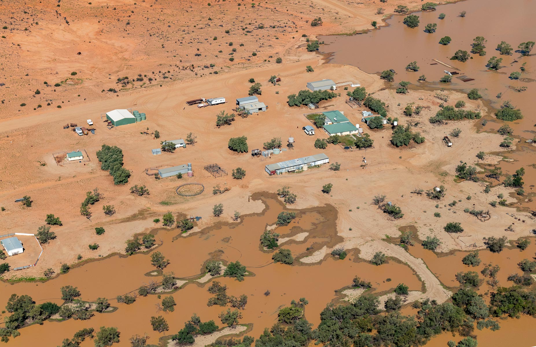 Floods in Birdsville Hema Maps