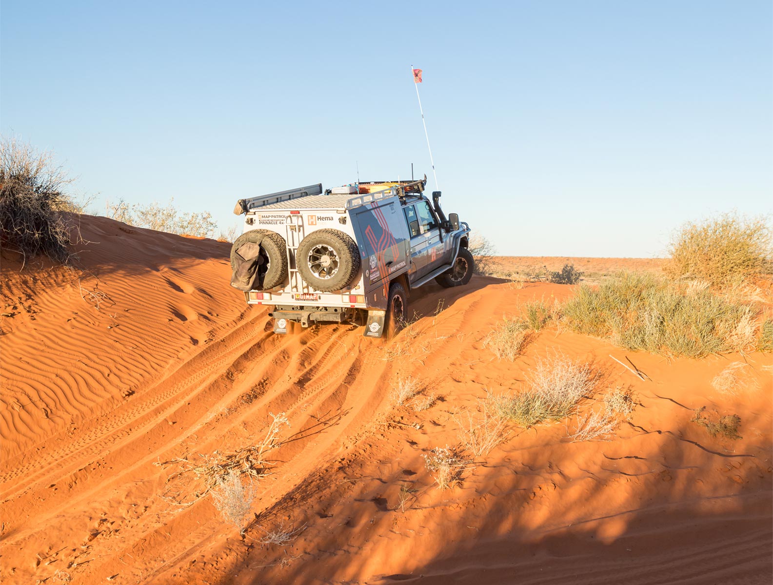 Hema Maps Simpson Desert 4WD