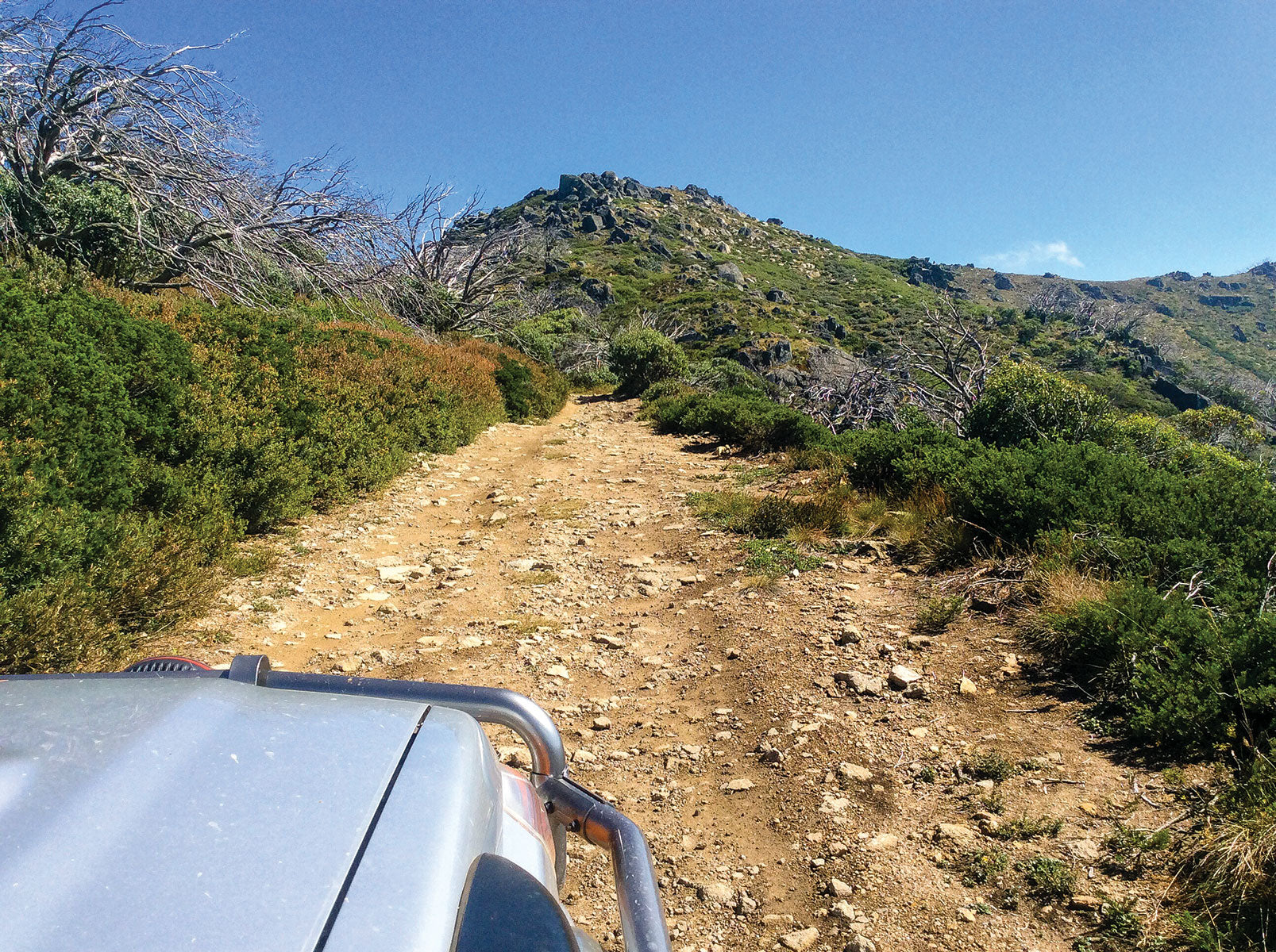 Uphill 4WD driving 
