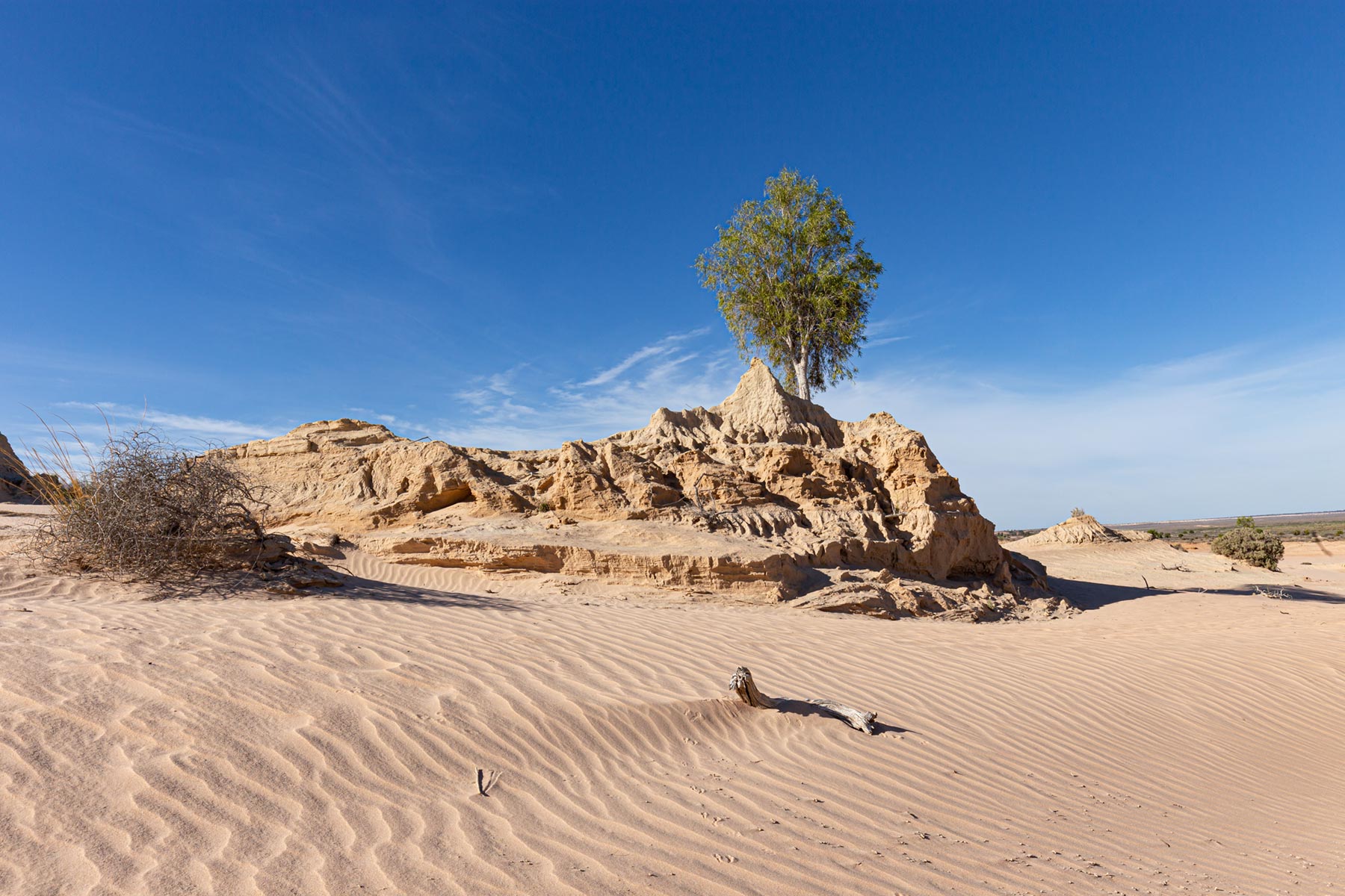 Walls of China Lake Mungo