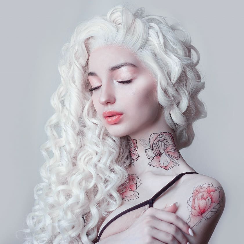 Kind Platinum Blonde Curly Hair Synthetic Lace Wig Fashiontoday