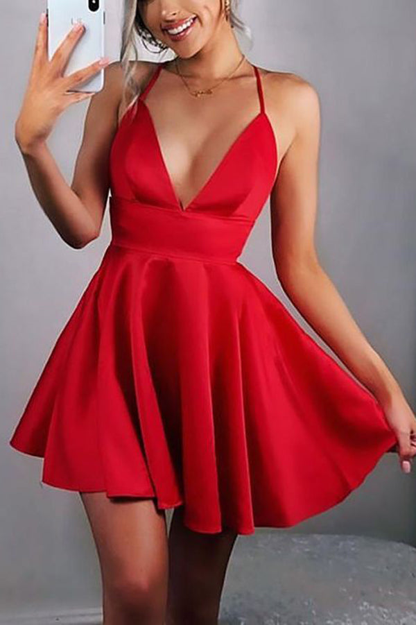 Открытое красное платье