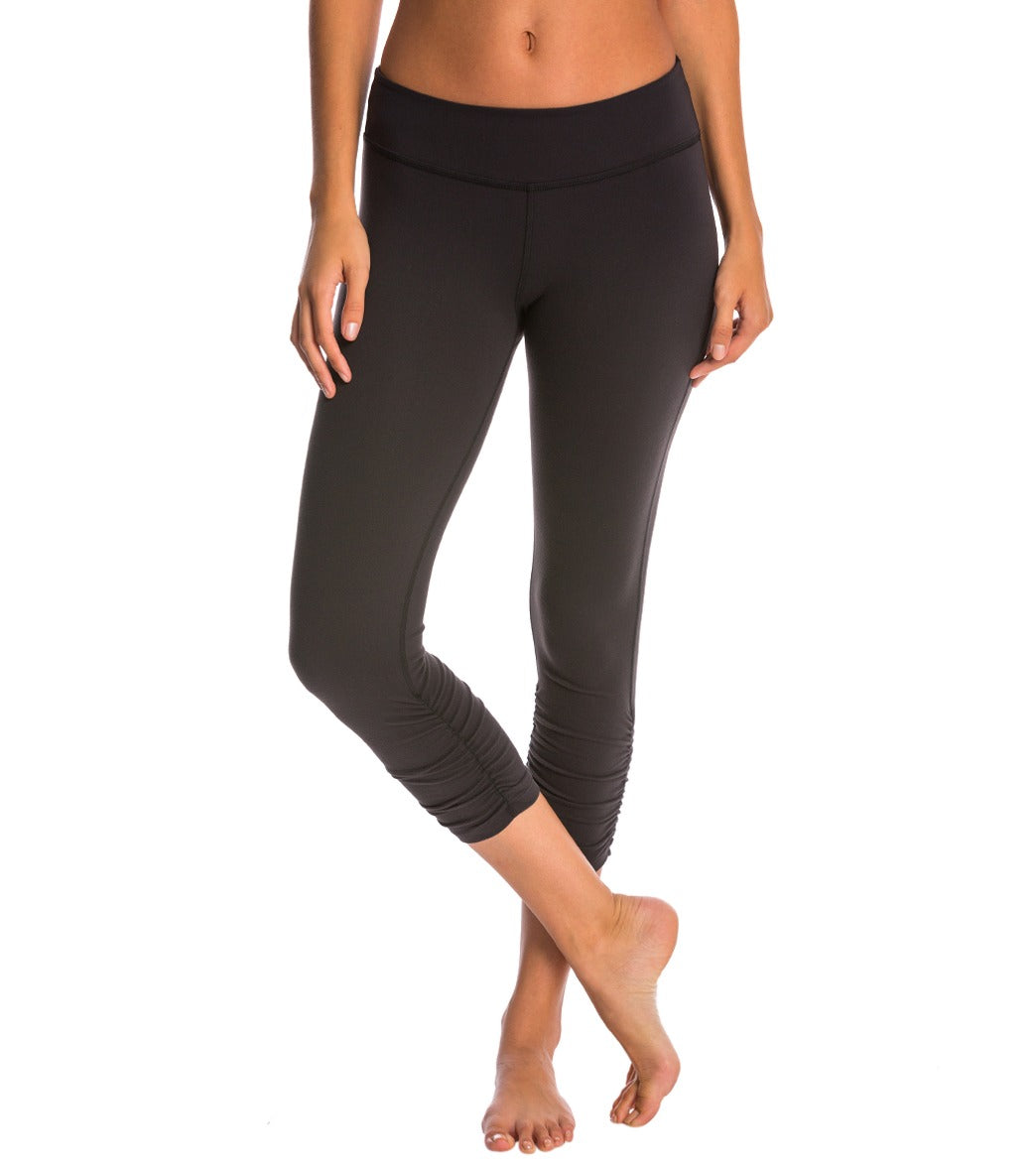 beyond yoga capri leggings