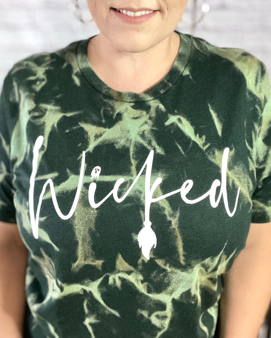 Halloween Wicked Bleached Dye T-Shirt Women's Large Green V- Neck