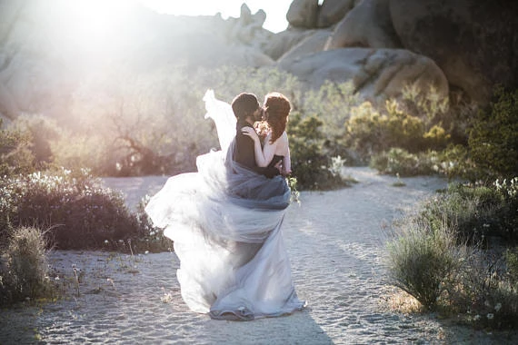 Chic Ball Gown Wedding Dress Long Strapless Lace Tulle Country