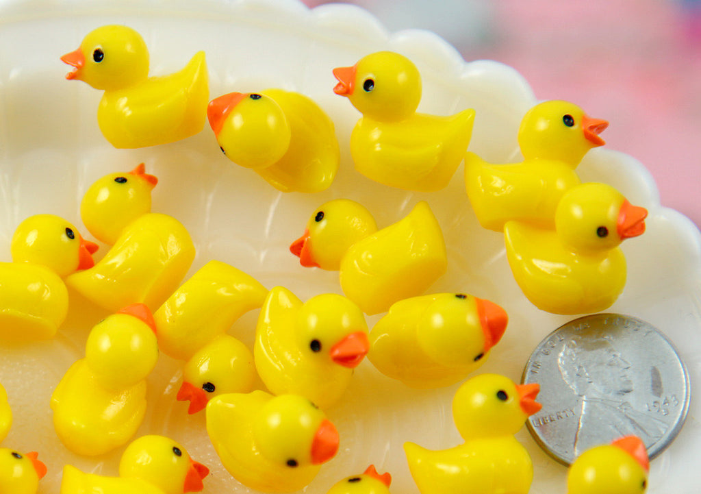 mini rubber ducks for cupcakes