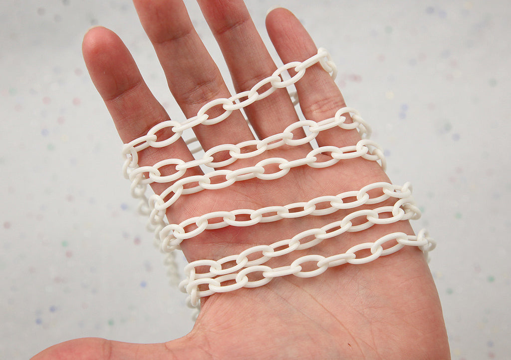 13mm White Acrylic or Plastic Chain inch length / 42 cm length – Delish