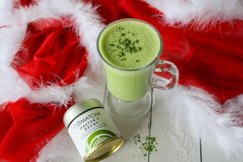Best Christmas Holiday Recipes to Create with DoMatcha_Matcha hot chocolate