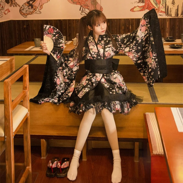 Japanese girl wearing wa lolita outfit