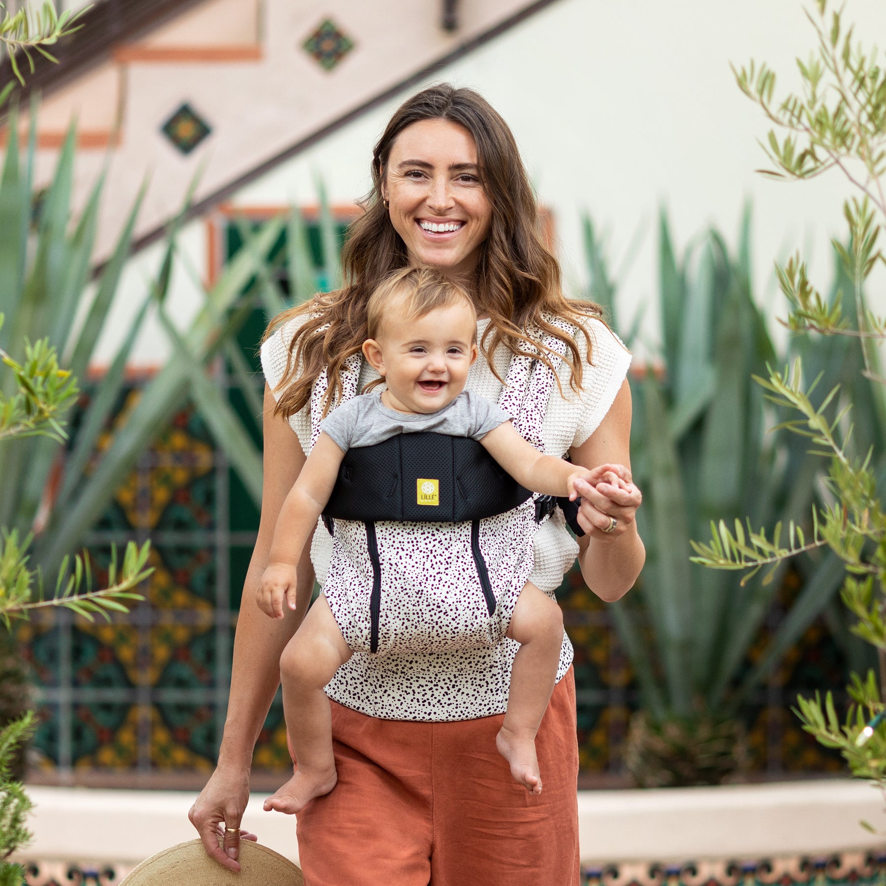 lile baby carrier