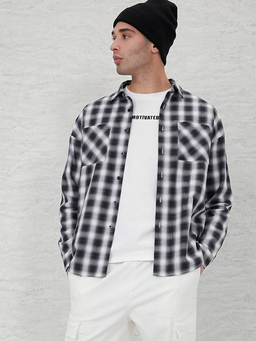 Men Drop Shoulder Pocket Front Plaid Shirt