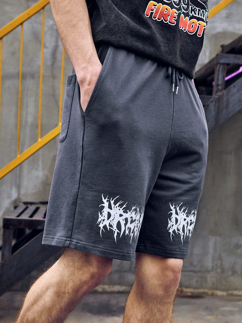 Men Graphic Print Drawstring Shorts