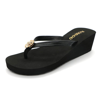 ladies black flip flops