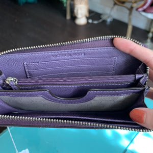 Light Purple Michael Kors Wallet – La Petite Boutique Winthrop