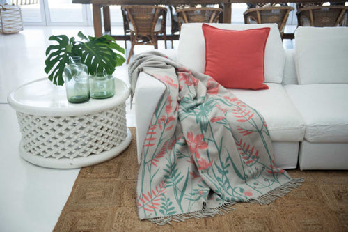 Bella Vita Blooms Throw