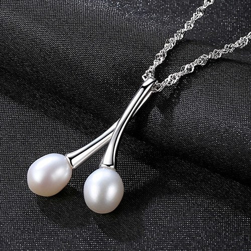 natural pearl necklace