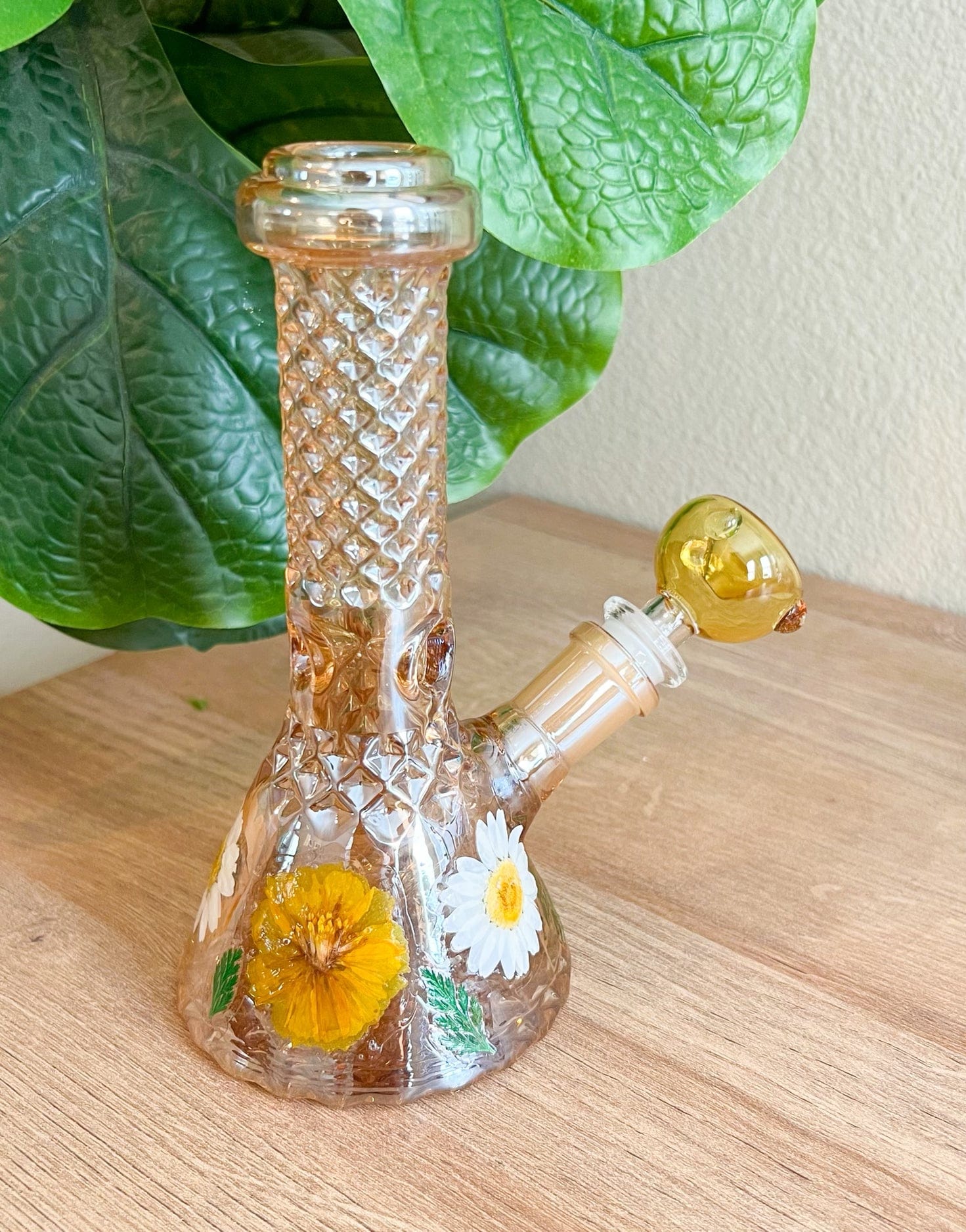 USA Glass Iridescent Amber Tank Glass Water Pipe Bong