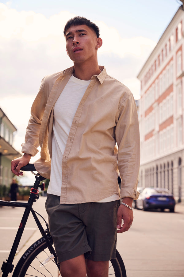 Clean Cut cotton/linen shirt - Ecru –