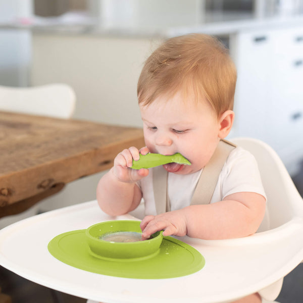 baby bowls that stick to the table