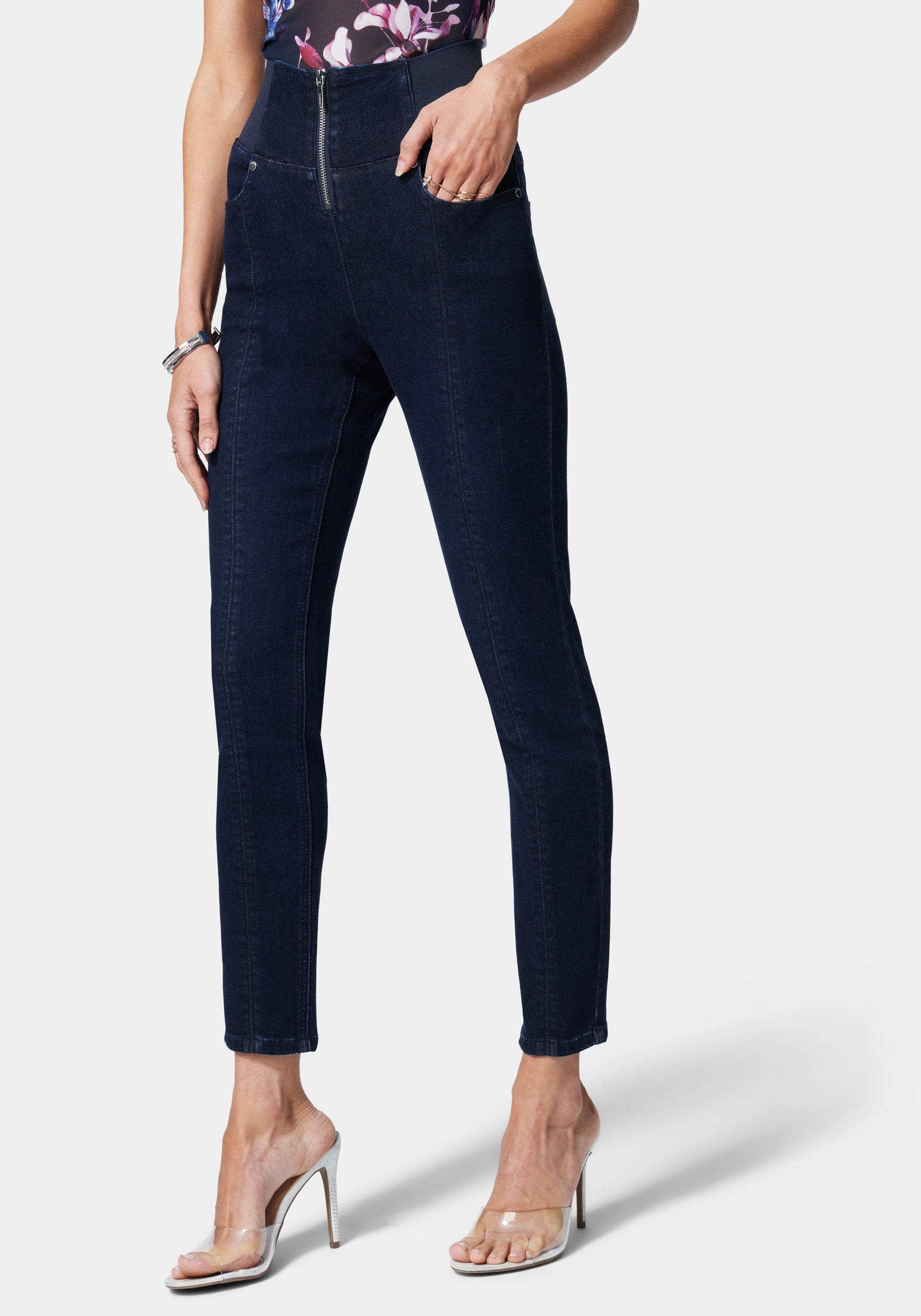 -Zip Front Elastic Skinny Jean