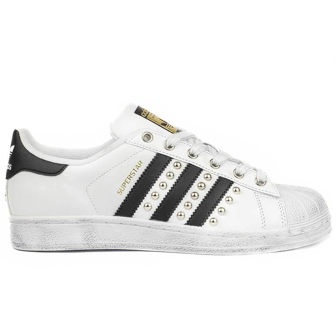 Adidas Superstar con Borchie 