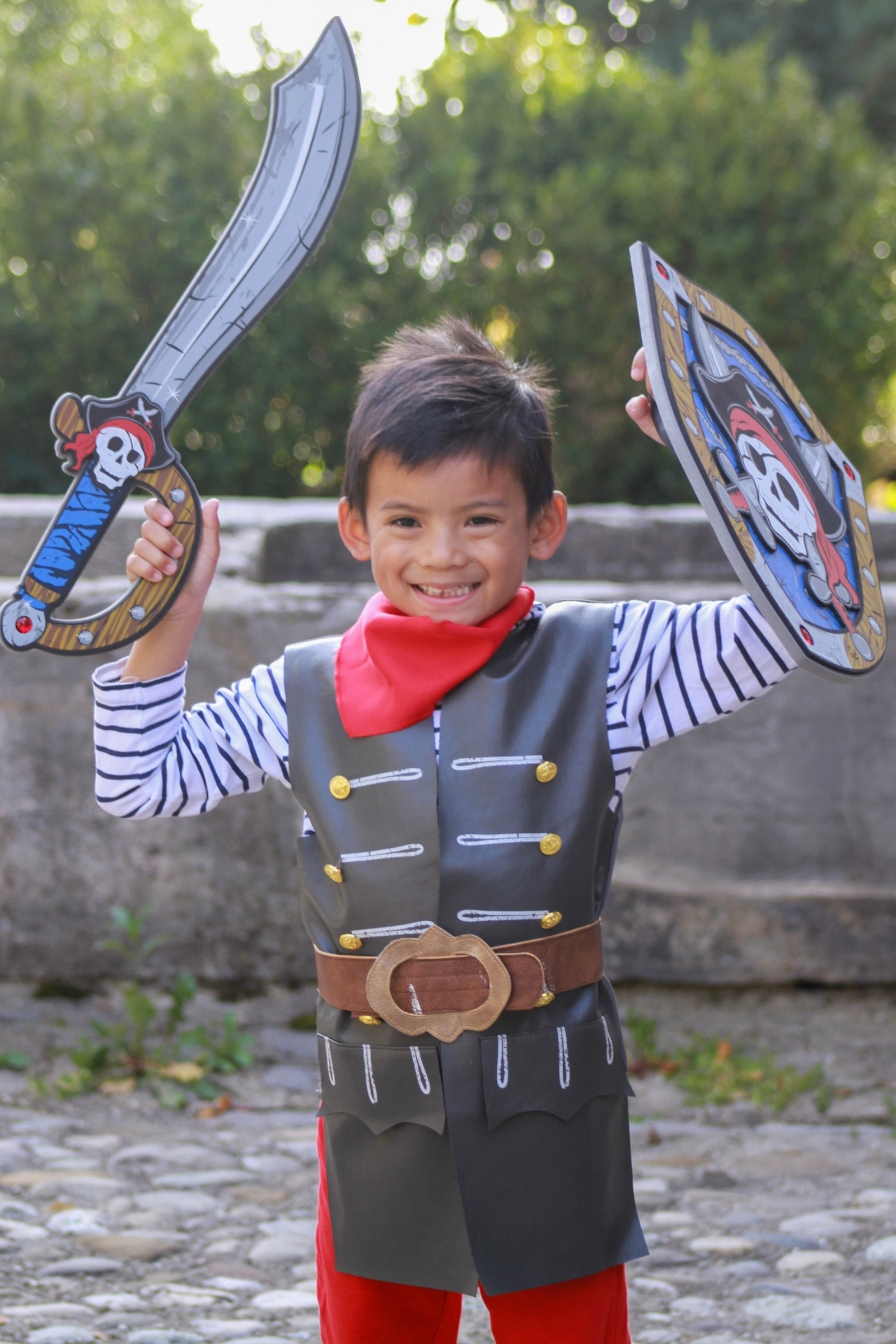 We built a Viking sword out of EVA foam and thermoplastic! 🥰 Costume