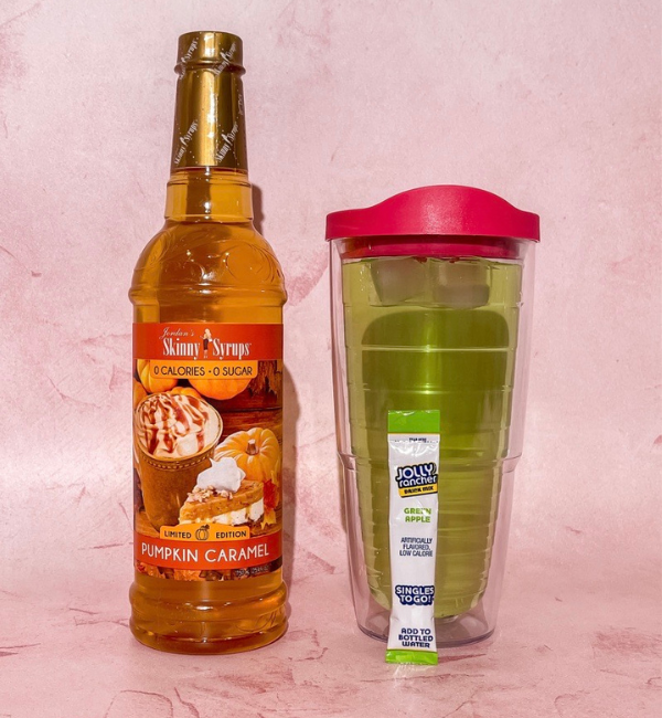 Pumpkin Caramel Apple Water.Mix your Skinny Mixes Pumpkin Caramel Syrup and green apple flavor packet in water over ice to make this flavored water. Stir and enjoy!