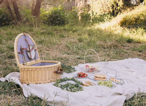 picnic, nature, outdoors, wellbeing, aromatherapy, 