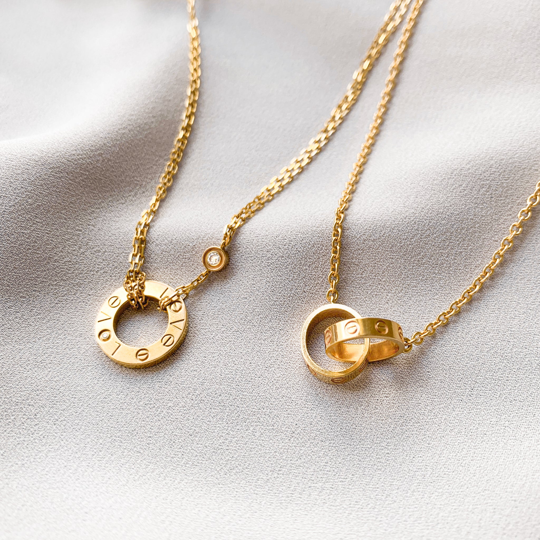 Cartier Interlocking Love Necklace Buy Now Top Sellers 54 Off Noirenhancement Net