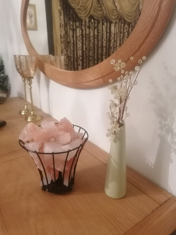 Himalayan salt lamp metal basket