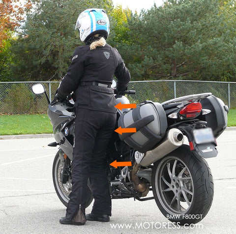 Myth busting - Do you need to flat foot both feet to ride motorcycles?