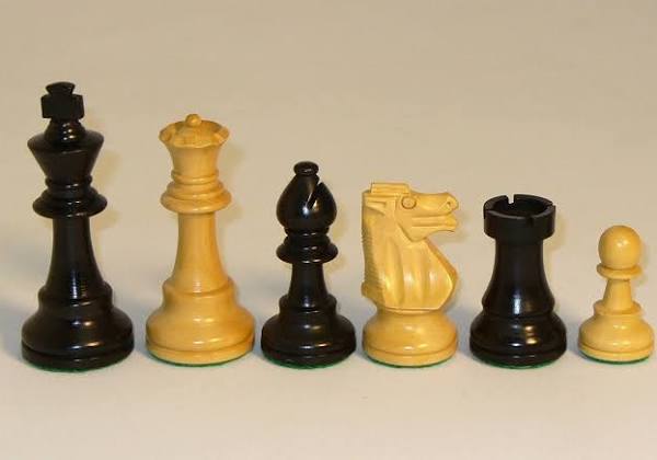 Chess Pieces - 3.75 American Black/Boxwood French Knight Chess Pieces –  WorldWise Imports