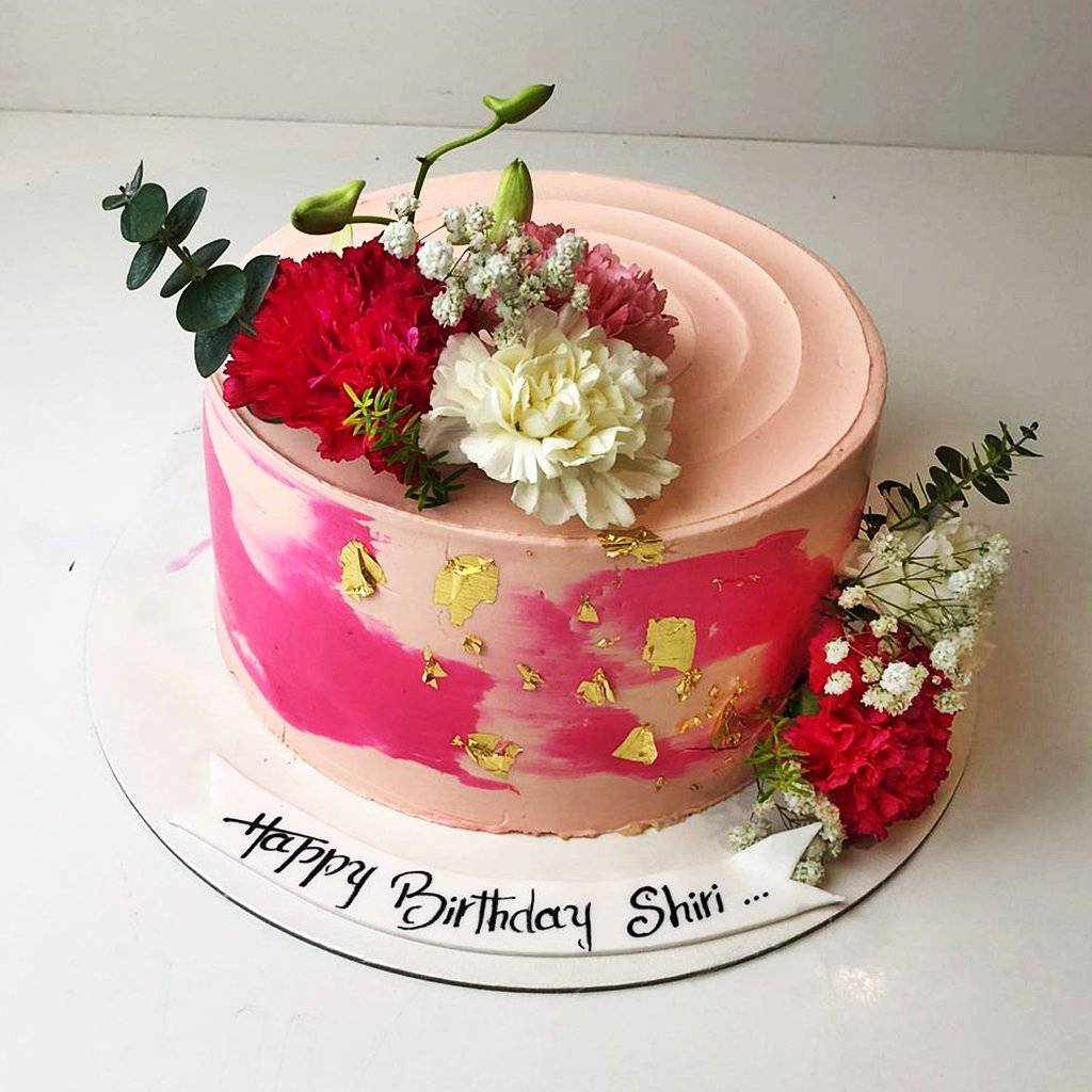 Elegant Floral Birthday Cake With Delivery | YippiiGift