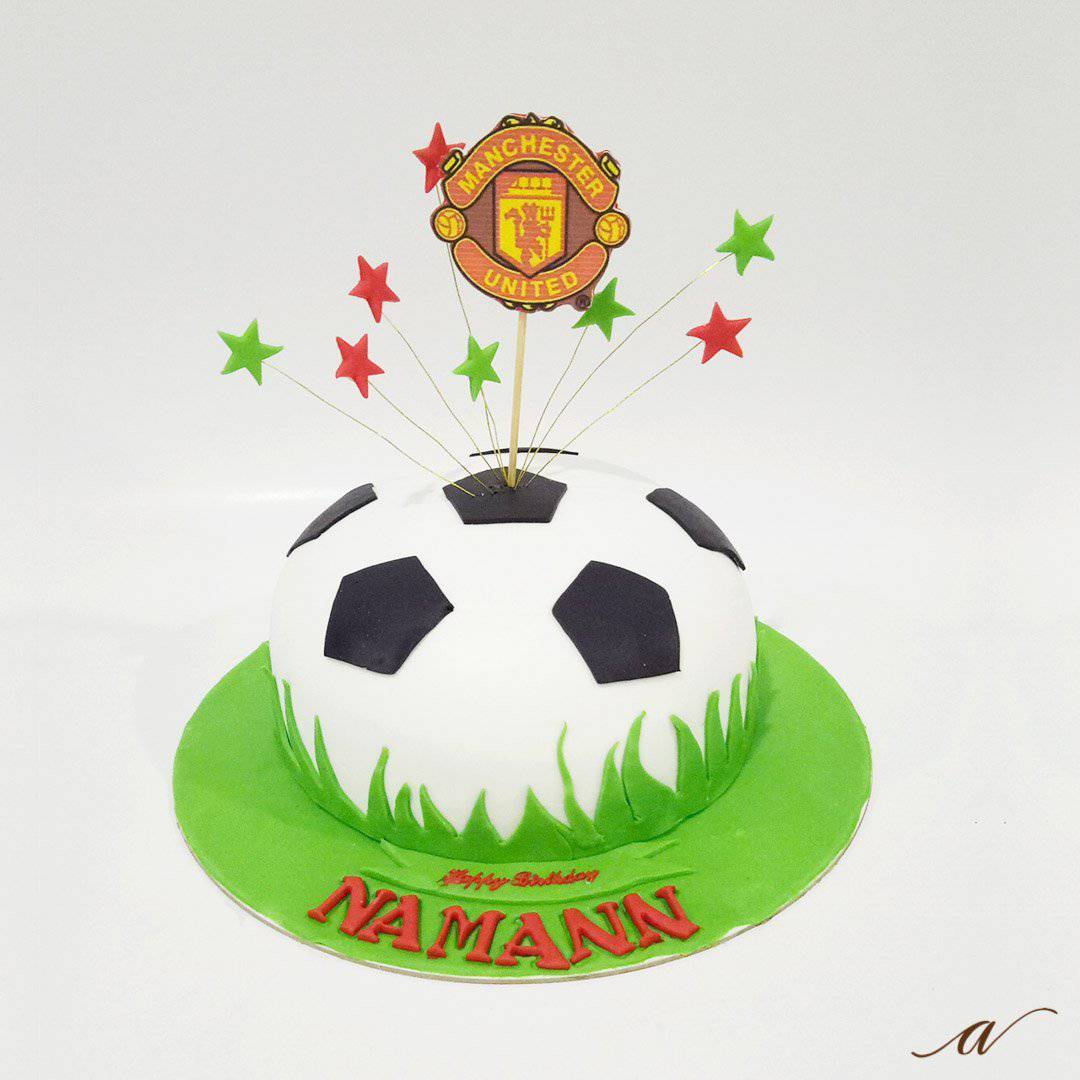 Score a Goal with a Manchester United Fondant Cake | UG Cakes - Order Now!