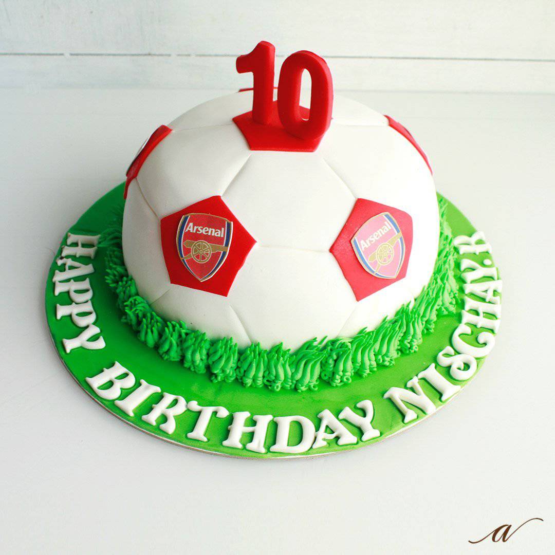 Arsenal themed cake. Design by... - D'Sensational Bites | Facebook