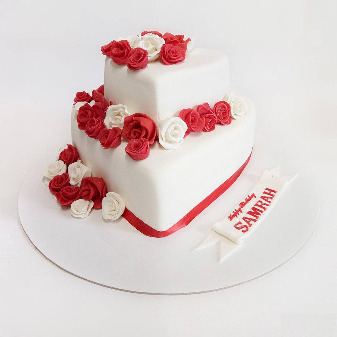 Heart Shape Pink Roses Cake Delivery In Delhi NCR