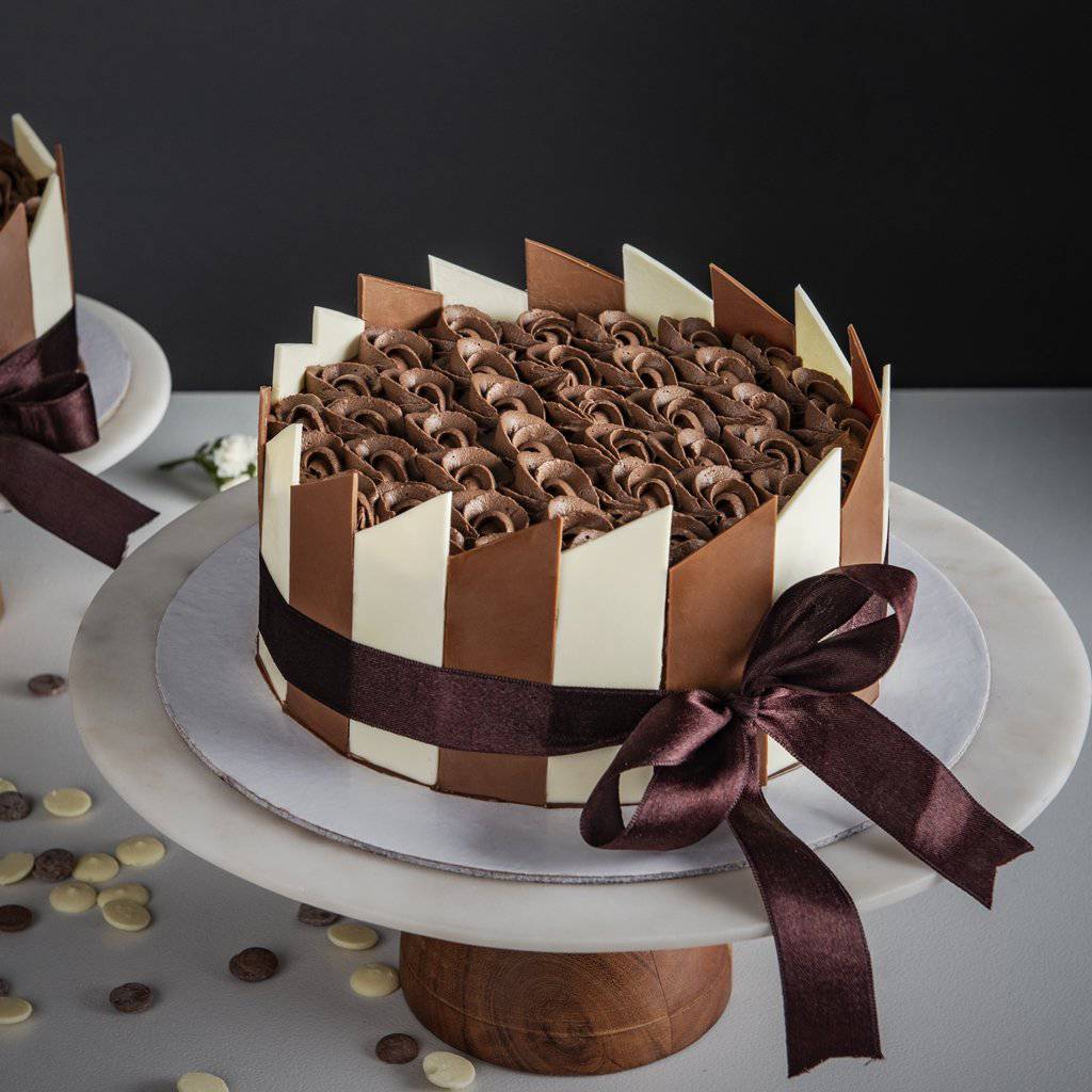 Lite Chocolate Cake - Eggless | Aubree Haute Chocolaterie