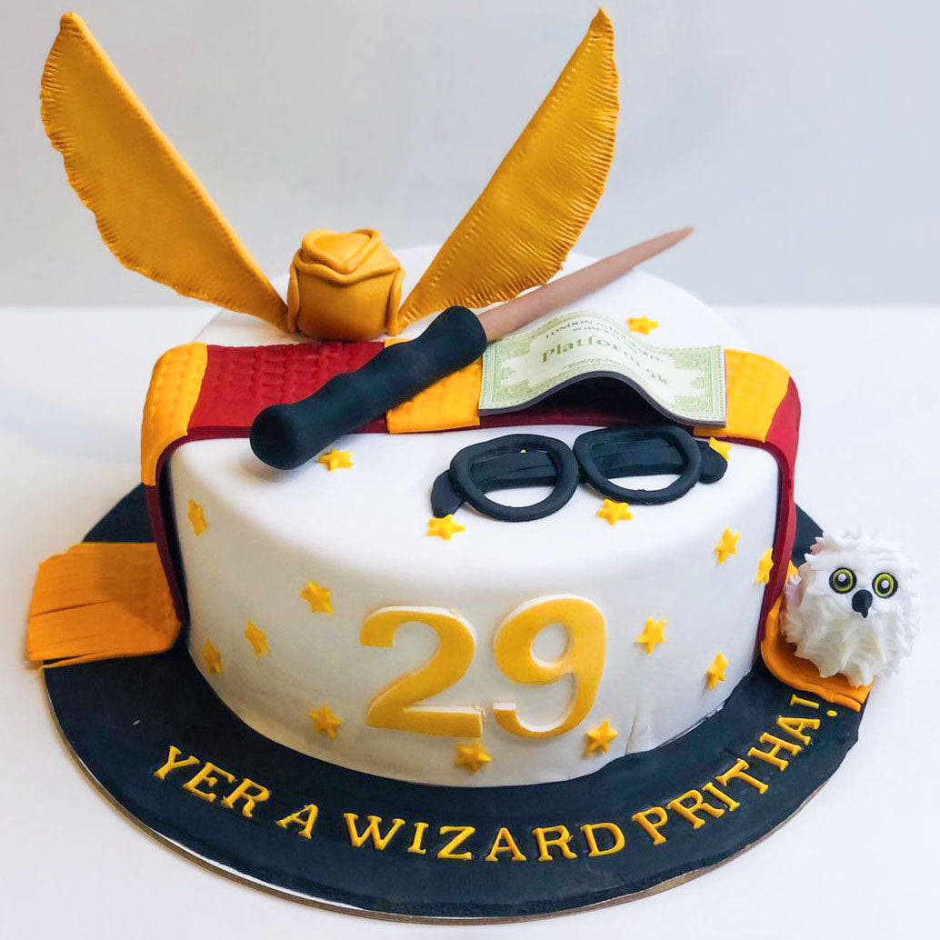 Homemade Harry Potter Birthday Cake | How to Cake it Step by Step | Harry  Potter Cake - YouTube