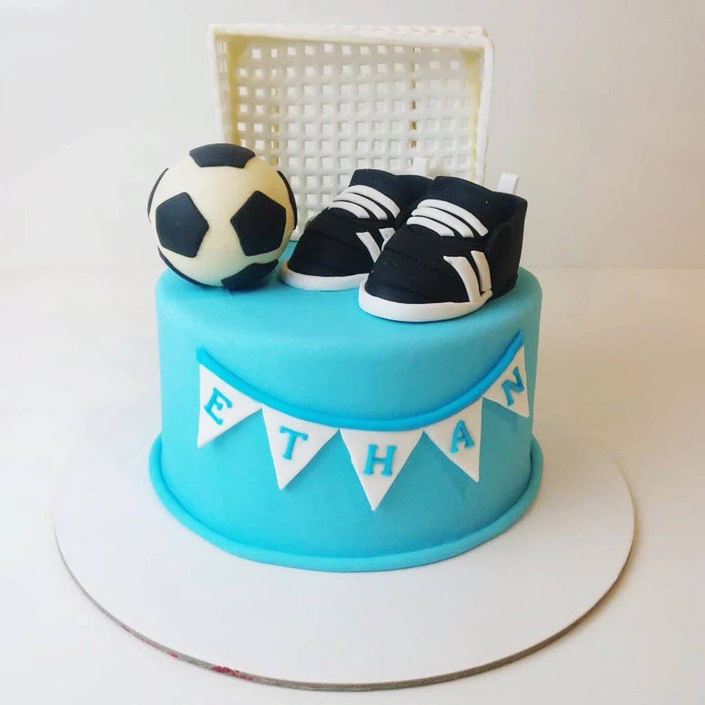 birthday cakes for boys football