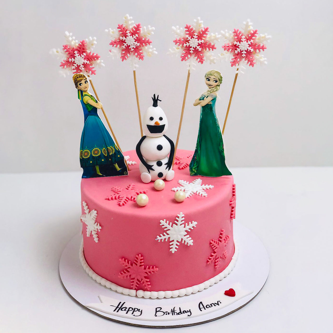 Order a Spectacular Frozen-themed Birthday Cake | Gurgaon Bakers