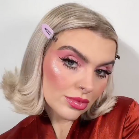 Lucy Hart Pink Valentines Day Makeup Idea