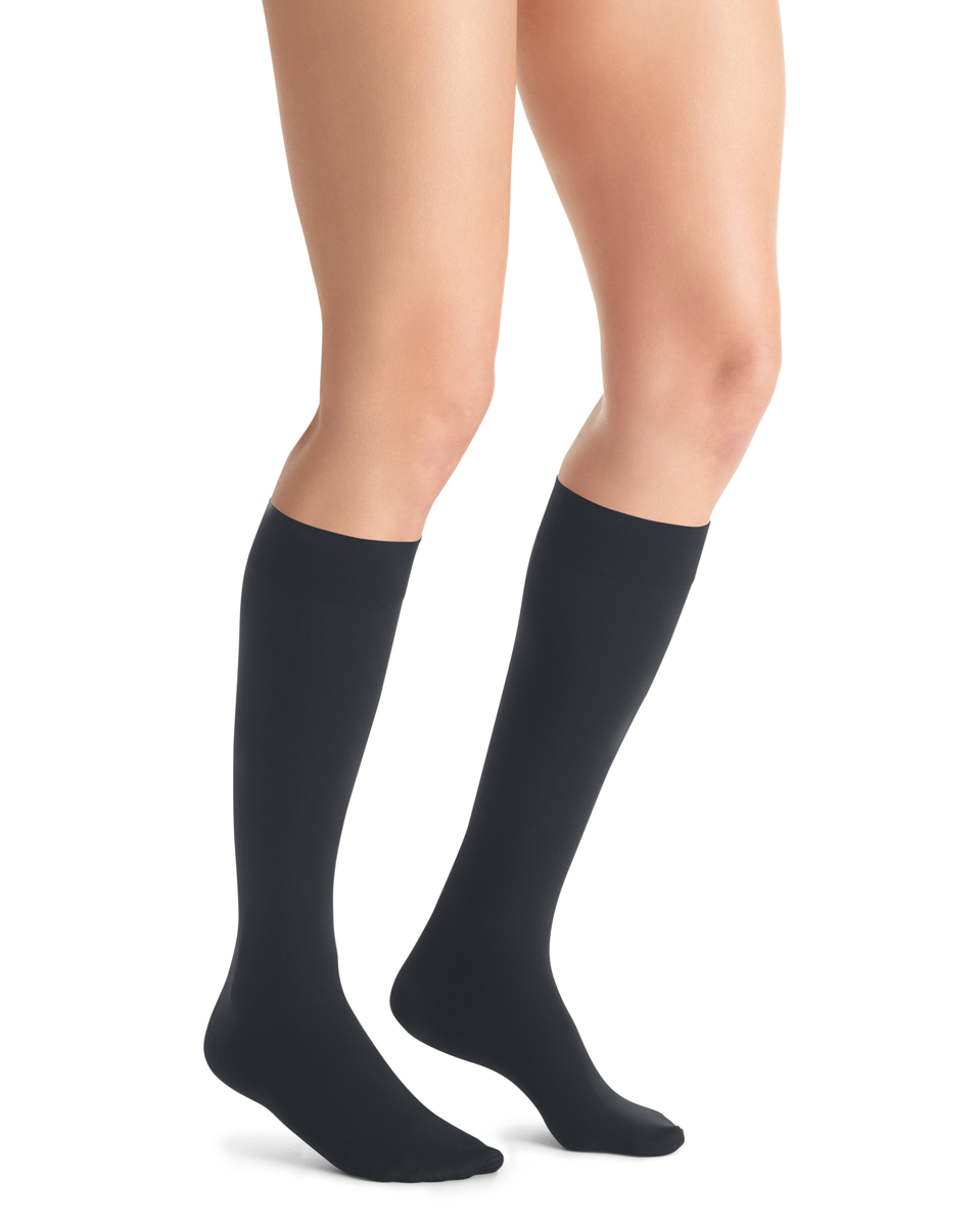 Jobst Opaque SoftFit Closed Toe 15-20 mmHg Knee Highs — CompressionSale.com