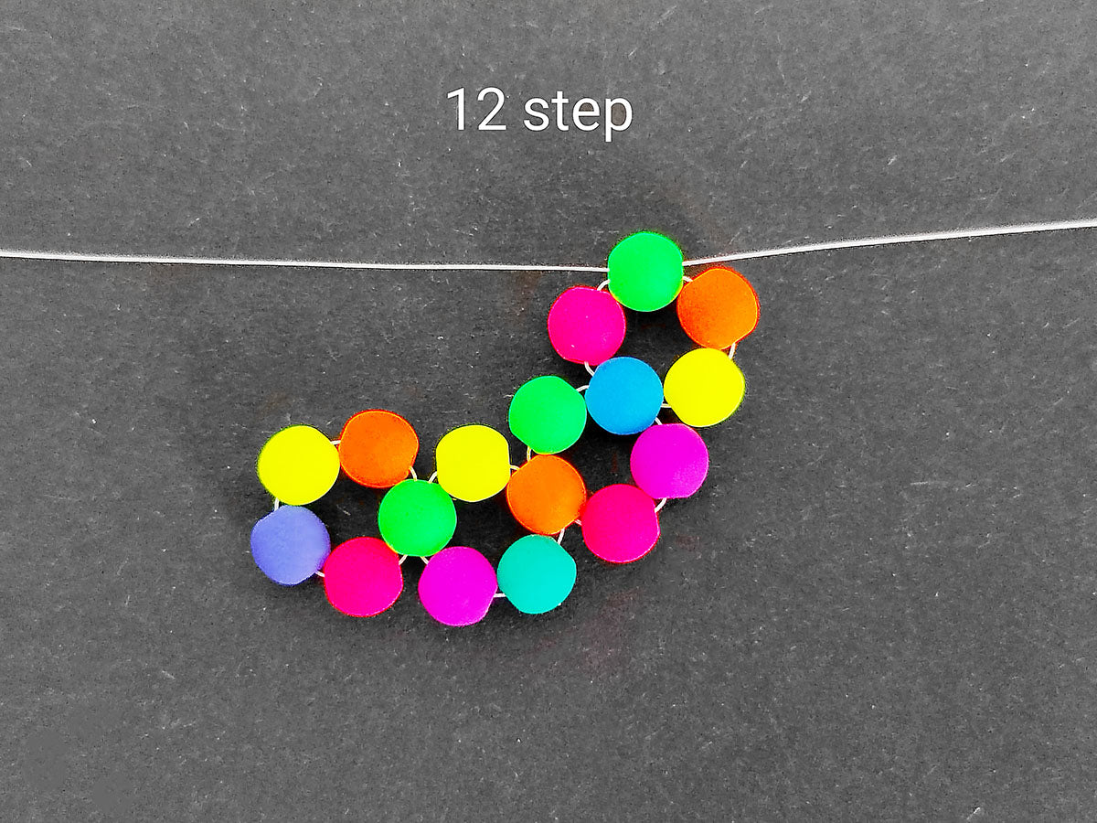 Bead earrings in 10 minutes. Step-by-step tutorial by ScaraBeads