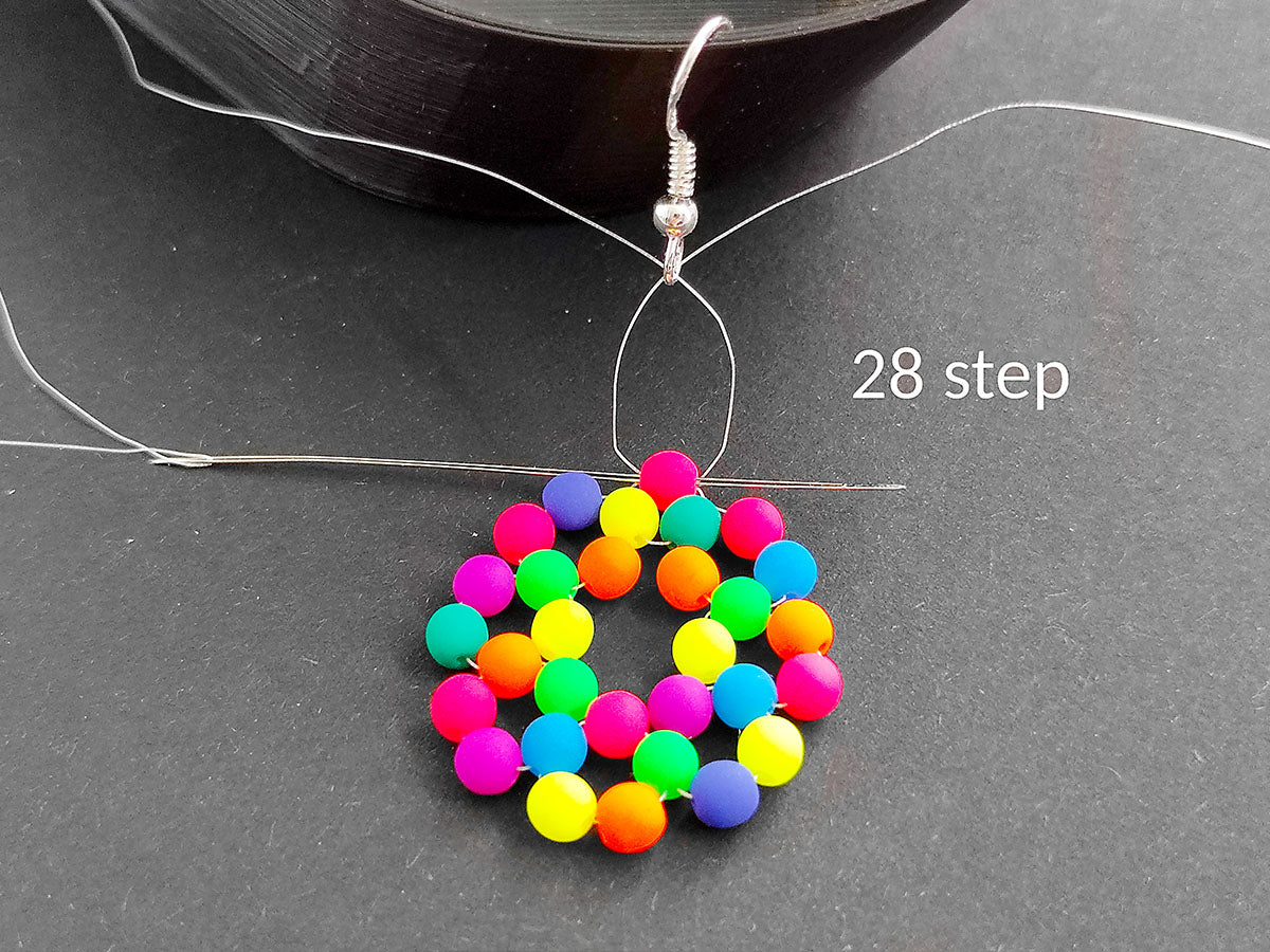 Bead earrings in 10 minutes. Step-by-step tutorial by ScaraBeads